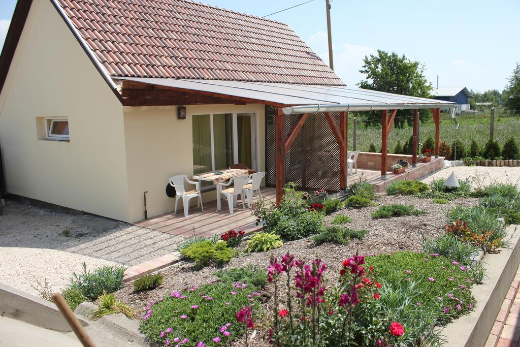 Szép Kert Vendégház Szekszárd Exterior foto